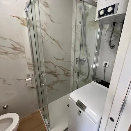 Oasis For Two, 30 Meters From Sea דירה